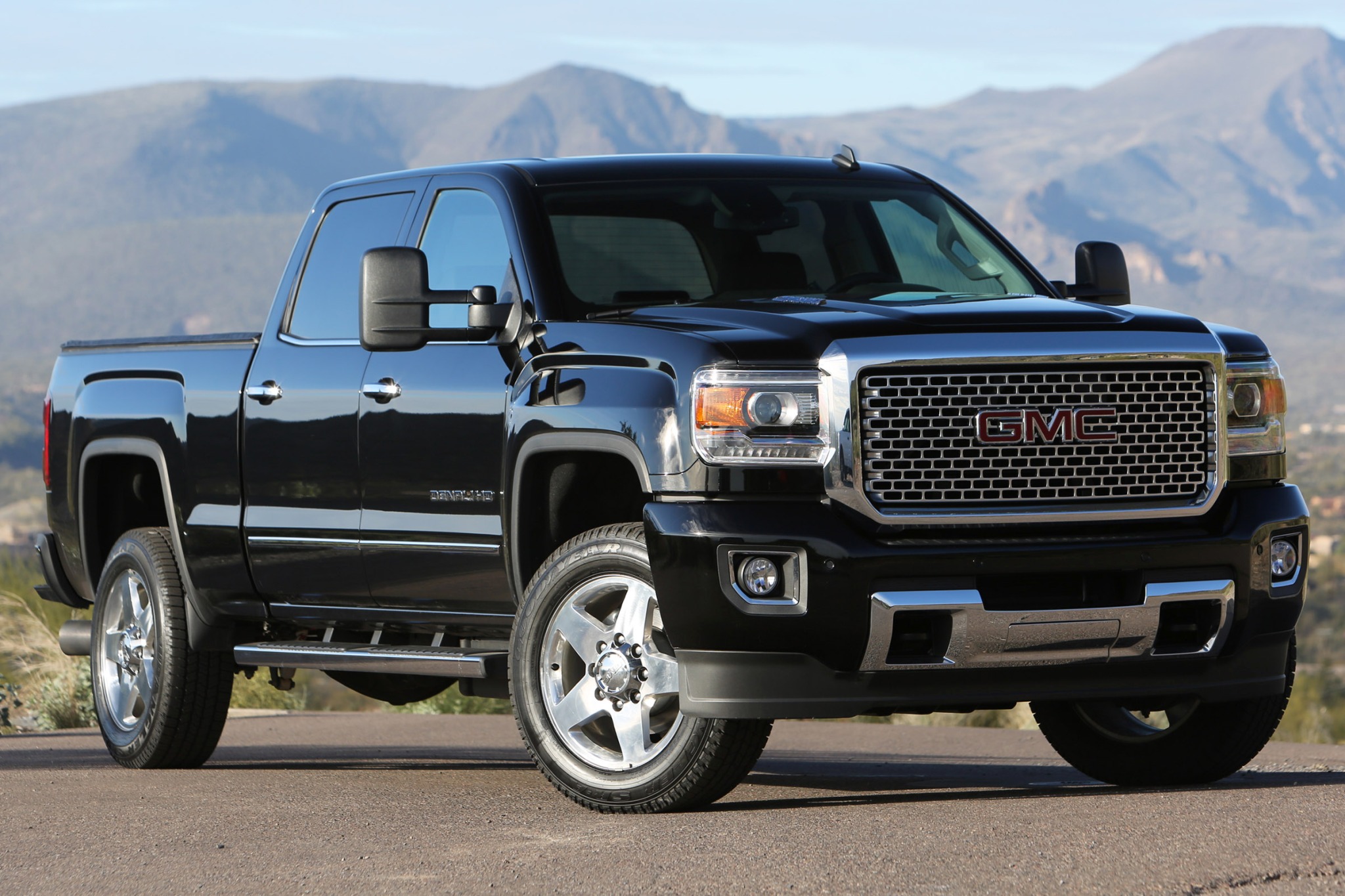 2015 GMC Sierra 2500HD VINs, Configurations, MSRP & Specs AutoDetective